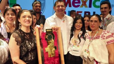 El nombre de Zacatlán resonó entre gritos y aplausos en el Centro de Convenciones de Acapulco, Guerrero, durante el Tianguis Turístico 2026, cuando se anunció al ganador en la categoría “Mejor Pueblo Mágico para Celebrar una Boda”