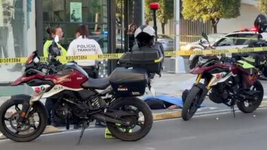 Un hombre de aproximadamente 35 años murió la tarde de este jueves en la colonia Huexotitla, en la ciudad de Puebla, luego de perder el control del scooter en el que viajaba