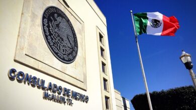 El panorama diplomático entre México y Estados Unidos ha alcanzado un nuevo punto de tensión. El Departamento de Estado de Estados Unidos confirmó este jueves que ha iniciado una revisión exhaustiva de los permisos de operación de la red consular mexicana, la más grande en territorio estadounidense.