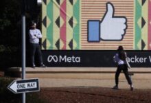 Meta comenzó este miércoles la ejecución de su plan para despedir a 8,000 empleados, equivalente a aproximadamente el 10% de su plantilla mundial, como parte de la estrategia del director ejecutivo Mark Zuckerberg