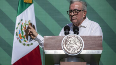 El gobernador de Sinaloa, Rubén Rocha Moya reasumió este viernes sus funciones al frente del Poder Ejecutivo de Sinaloa, tras concluir un periodo de 112 días de licencia temporal.