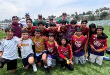 El sueño de llegar a la Liga MX está más cerca para la juventud de la Sierra Norte. Gracias al convenio estratégico entre el Ayuntamiento y la Universidad del Deporte de Puebla, la presidenta municipal, Bety Sánchez