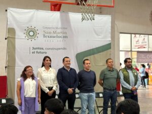 Con el objetivo de acercar las distintas opciones educativas de nivel superior en Puebla y brindar herramientas para la formación profesional de los jóvenes, se llevó a cabo la Expo Becas Universitarias 2026 en la Unidad Deportiva Ángeles Blancos, ubicada en el municipio de San Martín Texmelucan.