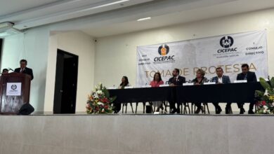 El presidente del XXIX Consejo Directivo del Colegio de Ingenieros Civiles del Estado de Puebla (CICEPAC), Dr. Alejandro Muñoz Muratalla, encabezó la toma de protesta del Consejo Directivo de la Delegación Teziutlán