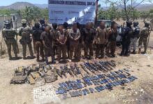 Elementos de la Secretaría de Marina (Semar) propinaron un fuerte golpe a la estructura operativa de la facción de Los Chapitos en Sinaloa.