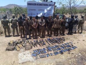 Elementos de la Secretaría de Marina (Semar) propinaron un fuerte golpe a la estructura operativa de la facción de Los Chapitos en Sinaloa.