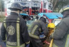 Un taxista perdió la vida prensado al interior de su unidad tras impactarse contra la parte trasera de un camión de carga en la carretera Amozoc–Oriental