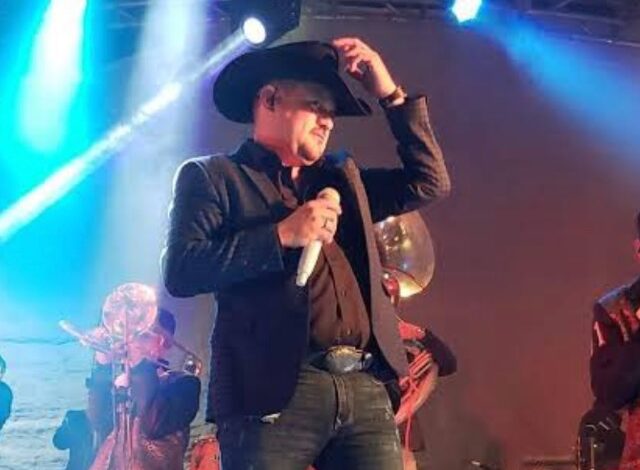 El medio artístico y el género regional mexicano se encuentran en alerta tras confirmarse que Adán Lozano, exvocalista de la Banda San Miguel, fue víctima de un ataque armado la noche del domingo 7 de junio en el municipio de Tlajomulco de Zúñiga, Jalisco