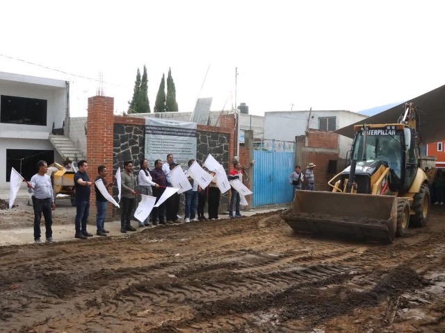 Con el objetivo de transformar la infraestructura urbana y dignificar la calidad de vida en el municipio, el Gobierno de Atlixco, encabezado por la presidenta municipal Ariadna Ayala