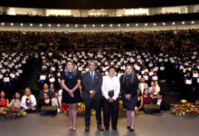La rectora de la BUAP, Lilia Cedillo Ramírez, encabezó la emotiva ceremonia de graduación de 502 alumnos pertenecientes a las preparatorias de Amozoc y Tepeaca, así como del Bachillerato Tecnológico de San José Chiapa
