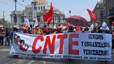 A solo dos días de la inauguración del Mundial, la Coordinadora Nacional de Trabajadores de la Educación (CNTE) ratificó la continuidad de su huelga nacional por tiempo indefinido. Tras ser frenados por un intenso operativo de seguridad que impidió su avance hacia el Estadio Banorte (antes conocido como Estadio Azteca)
