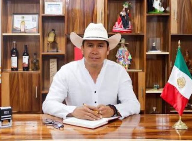 El presidente municipal de Miahuatlán de Porfirio Díaz, César Figueroa, sufrió un ataque armado la mañana de este jueves 11 de junio en la región de la Sierra Sur de Oaxaca