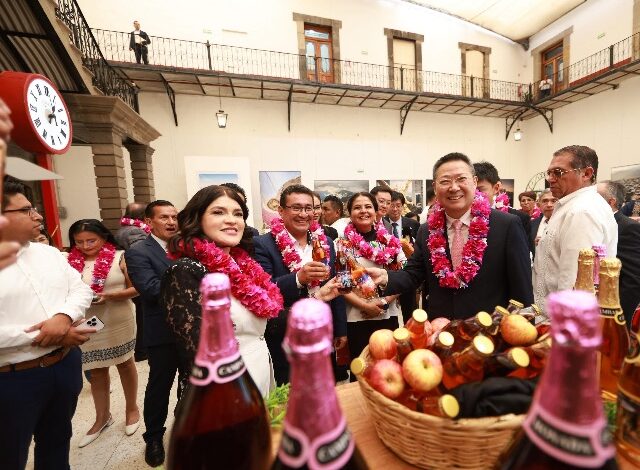 Con el objetivo de fortalecer la cooperación internacional y el intercambio cultural, económico y social, el Embajador de la República Popular China en México, Chen Daojiang, realizó una visita histórica al Municipio de Zacatlán.