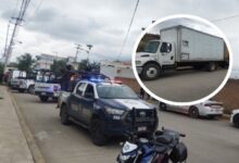 Un operativo para recuperar una camioneta con reporte de robo derivó en una balacera la tarde de este lunes 9 de junio en la junta auxiliar de Sanctorum, Cuautlancingo.