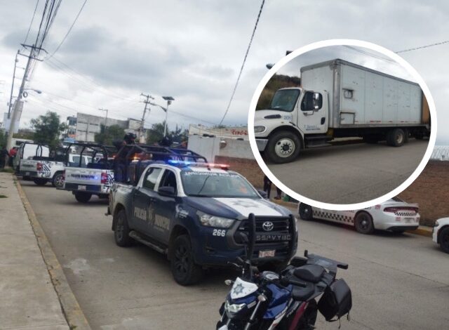 Un operativo para recuperar una camioneta con reporte de robo derivó en una balacera la tarde de este lunes 9 de junio en la junta auxiliar de Sanctorum, Cuautlancingo.