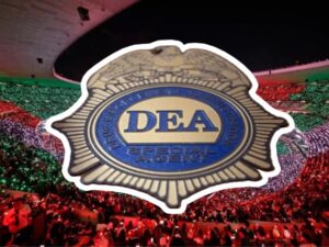 Las alarmas de seguridad internacional se han encendido en pleno arranque de la Copa Mundial de la FIFA. El administrador de la DEA, Terrance Cole, lanzó una severa advertencia asegurando que los cárteles del narcotráfico pretenden aprovechar el flujo masivo de turistas
