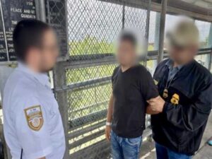 El embajador de Estados Unidos en México, Ronald Johnson, encendió el debate bilateral este lunes al asegurar que su país ha entregado a 313 ciudadanos mexicanos buscados por la justicia, gracias a un acuerdo de cooperación con las autoridades mexicanas.