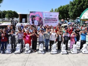 Con el objetivo de fortalecer la economía y el bienestar nutricional de las familias poblanas en situación de vulnerabilidad, el Sistema Estatal para el Desarrollo Integral de la Familia (SEDIF) puso en marcha la primera entrega del Programa de Asistencia Alimentaria a Personas