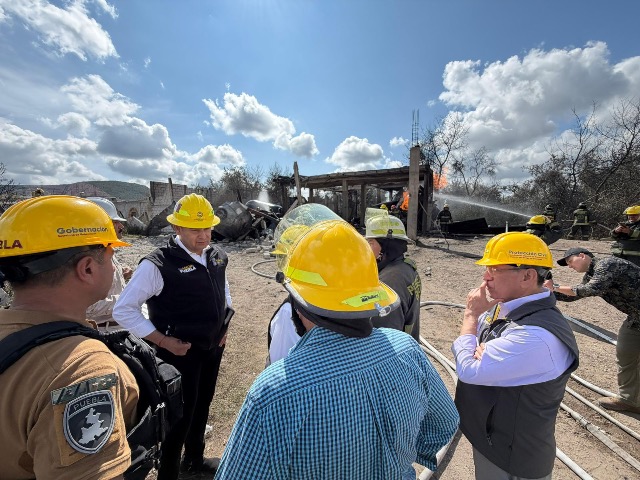 Tras registrarse una fuerte explosión en Tepeaca, el Gobierno del Estado de Puebla activó de inmediato los protocolos de atención y coordinación interinstitucional. El objetivo primordial de las autoridades ha sido salvaguardar la integridad de la población local.