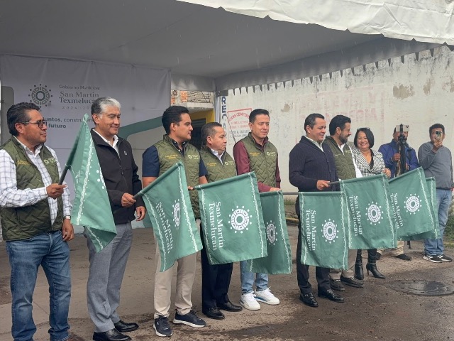 Con el objetivo de mejorar la movilidad urbana y fortalecer la infraestructura vial del municipio, el Gobierno Municipal de San Martín Texmelucan dio inicio este viernes 5 de junio a los trabajos de pavimentación con concreto hidráulico de la calle Cofre de Perote, ubicada en la colonia Ojo de Agua.