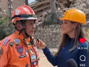 El reconocido rescatista mexicano Héctor Méndez, apodado el “Topo Mayor” y líder de la brigada internacional Topos Aztecas, protagonizó un tenso momento que se volvió viral en redes sociales tras rechazar enérgicamente el intento de una reportera de la televisión local venezolana