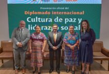 Con la participación de Rigoberta Menchú, Premio Nobel de la Paz, la UDLAP presentó el nuevo Diplomado Internacional en Cultura de Paz y Liderazgo Social, un programa bimodal que iniciará el próximo 4 de julio de 2026 y estará abierto a profesionales nacionales y extranjeros.