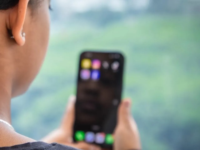 De acuerdo con el más reciente informe global de la organización internacional UNICEF titulado "Disrupting Harm México: proteger a la niñez de la violencia sexual digital", la desprotección y los peligros en entornos digitales representan una crisis latente para la infancia y la adolescencia en el país.