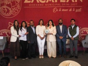 Durante su visita al Pueblo Mágico de Zacatlán, el director de Profesionalización y Regulación Turística del Estado de Puebla, Miguel de la Rosa Bachbush, reconoció la política pública de la presidenta municipal, Bety Sánchez, en materia de medio ambiente. El funcionario estatal se mostró sorprendido por los avances del municipio en sustentabilidad y sostenibilidad, las cuales marcan las tendencias globales del turismo actual.
