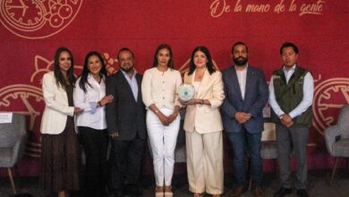 Durante su visita al Pueblo Mágico de Zacatlán, el director de Profesionalización y Regulación Turística del Estado de Puebla, Miguel de la Rosa Bachbush, reconoció la política pública de la presidenta municipal, Bety Sánchez, en materia de medio ambiente. El funcionario estatal se mostró sorprendido por los avances del municipio en sustentabilidad y sostenibilidad, las cuales marcan las tendencias globales del turismo actual.