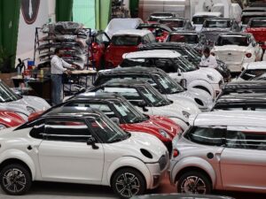 Durante los primeros cinco meses de 2026, la venta de vehículos híbridos enchufables (plug-in) en Puebla registró un incremento del 208% en comparación con el mismo periodo del año anterior, al pasar de 149 a 459 unidades comercializadas, según datos del Instituto Nacional de Estadística y Geografía (INEGI).