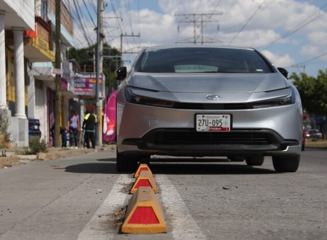 El Ayuntamiento de Puebla ha aplicado más de 30 multas a los conductores que persisten en invadir las ciclovías de la capital poblana.