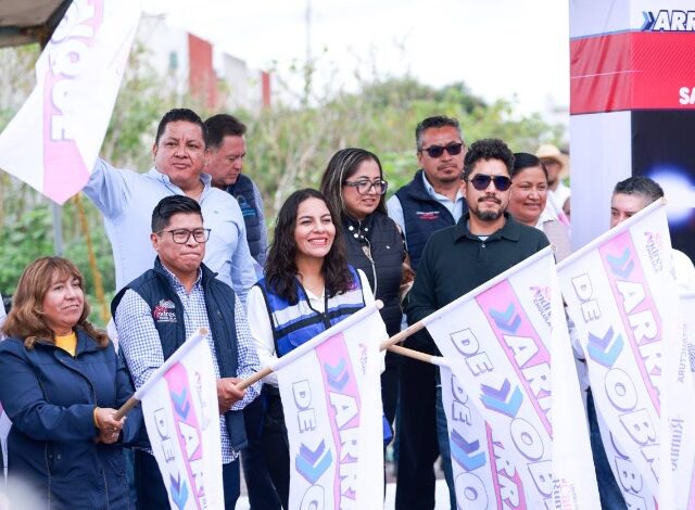 Con el compromiso de mejorar la calidad de vida de las familias y abatir el rezago en infraestructura, la presidenta municipal de San Andrés Cholula, Lupita Cuautle, encabezó el arranque de la obra de ampliación de la red eléctrica en la junta auxiliar de San Rafael Comac.
