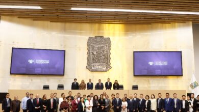El embajador de la República Popular China en México, Chen Daojiang, visitó el Congreso de Puebla, donde fue recibido por el presidente de la Junta de Gobierno y Coordinación Política, Pável Gaspar, junto a un grupo de diputados que le dieron la bienvenida.