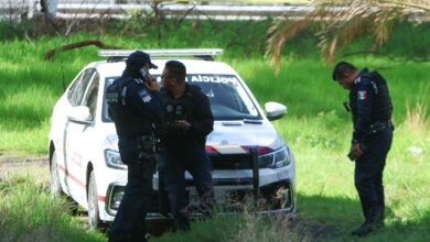Un macabro hallazgo se registró la mañana de este viernes en la autopista Puebla-Orizaba, luego de que se localizara el cadáver de un hombre en avanzado estado de descomposición a la altura de la colonia México 83.