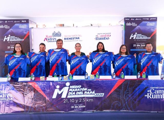Como parte de los preparativos para la 12ª edición del Medio Maratón del Día del Papá 2026, la presidenta municipal, Lupita Cuautle, presentó de manera oficial la playera y la medalla conmemorativas del evento