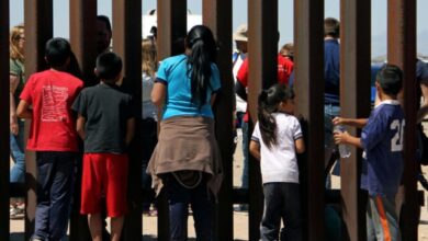 El Gobierno de Estados Unidos admitió que desconoce el paradero de aproximadamente 300,000 menores migrantes que ingresaron ilegalmente al país sin la compañía de un adulto en los últimos años.