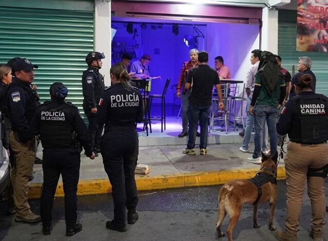 El secretario de Gobernación Municipal de Puebla, Francisco Rodríguez, informó que fueron retirados 10 puestos que comercializaban bebidas alcohólicas en la vía pública.