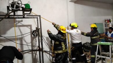 En un intenso y rápido operativo de emergencia coordinado a través del 9-1-1, personal de Protección Civil Estatal de Puebla logró rescatar con vida a dos hombres que se encontraban atrapados al interior de un pozo de 28 metros de profundidad en San Gregorio Zacapechpan