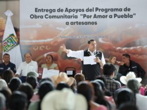 Con una inversión superior a los 4.5 millones de pesos, el gobernador de Puebla, Alejandro Armenta Mier entregó en Tepeaca 10 proyectos del Programa de Obra Comunitaria destinados a fortalecer al sector artesanal en el estado