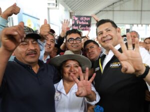 Con una inversión superior a los 4.5 millones de pesos, el gobernador de Puebla, Alejandro Armenta Mier entregó en Tepeaca 10 proyectos del Programa de Obra Comunitaria destinados a fortalecer al sector artesanal en el estado