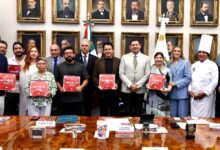 El gobernador Alejandro Armenta Mier encabezó la entrega de placas de reconocimiento a los 14 restaurantes poblanos incluidos en la Guía MICHELIN México 202