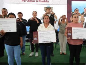 El gobernador Alejandro Armenta Mier anunció que el Programa de Obra Comunitaria alcanzará una inversión histórica de 2,000 millones de pesos en Puebla. Durante una gira de trabajo en Quecholac