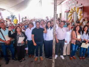 Para continuar fortaleciendo la economía de los hogares locales, la presidenta municipal de Atlixco, Ariadna Ayala Camarillo, encabezó la celebración del cuarto aniversario de la Tienda de Abasto Popular y Farmacia Municipal,