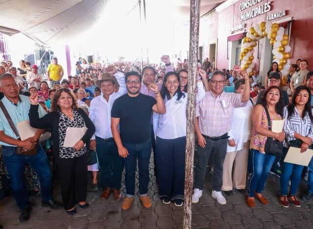 Para continuar fortaleciendo la economía de los hogares locales, la presidenta municipal de Atlixco, Ariadna Ayala Camarillo, encabezó la celebración del cuarto aniversario de la Tienda de Abasto Popular y Farmacia Municipal,