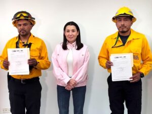 Luego de lograr una reducción superior al 50 % en la superficie afectada por incendios forestales en la entidad, brigadistas de Puebla viajaron a Columbia Británica, Canadá