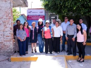 Con el objetivo de fortalecer la infraestructura educativa y garantizar espacios dignos para la niñez sanandreseña, la presidenta municipal, Lupita Cuautle,