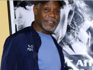 El reconocido actor estadounidense Danny Glover, famoso a nivel mundial por su papel protagónico en la icónica saga policiaca "Arma letal", reveló públicamente que padece la enfermedad de Alzheimer.
