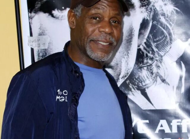 El reconocido actor estadounidense Danny Glover, famoso a nivel mundial por su papel protagónico en la icónica saga policiaca "Arma letal", reveló públicamente que padece la enfermedad de Alzheimer.