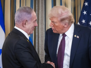 El expresidente estadounidense Donald Trump descartó categóricamente este lunes que el primer ministro de Israel, Benjamin Netanyahu