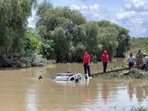 Una tragedia azotó al municipio de Santa Clara Ocoyucan la noche del miércoles 8 de julio, luego de que el desbordamiento del río Atoyac arrastrara una patrulla municipal.